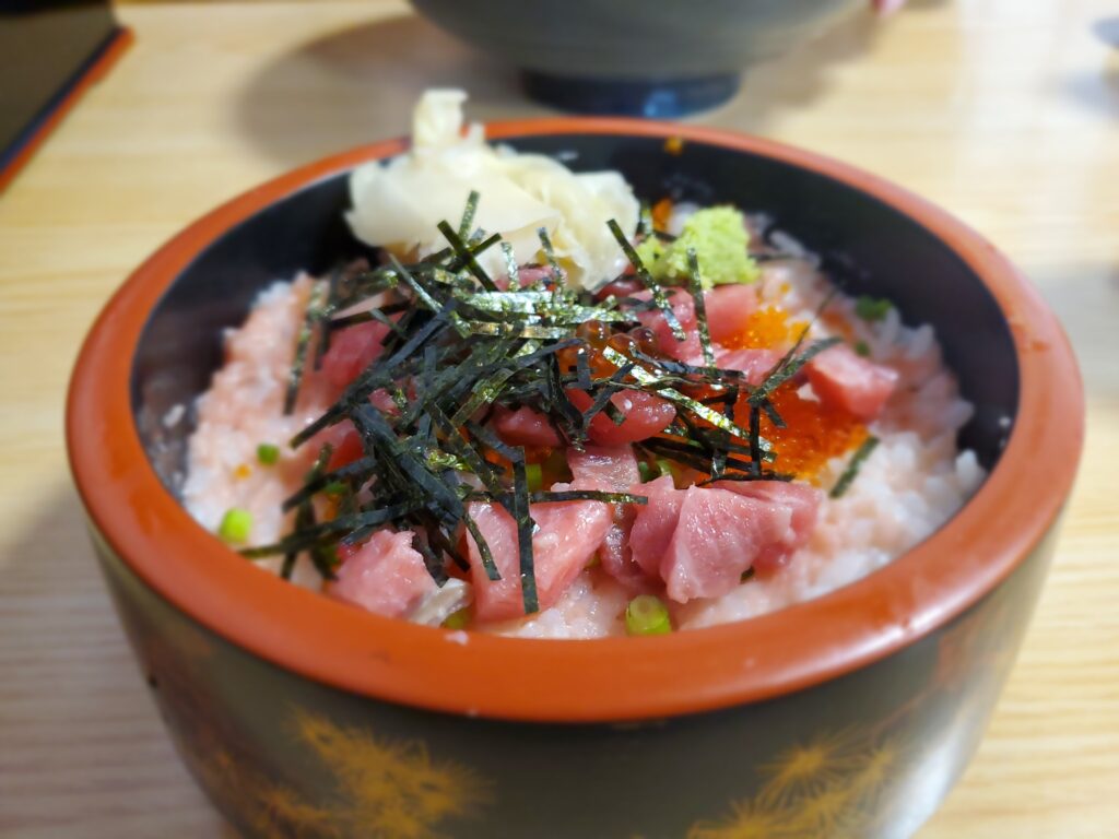 川崎北部市場　海鮮丼