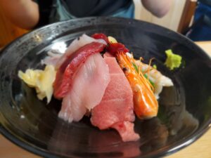 川崎北部市場　海鮮丼