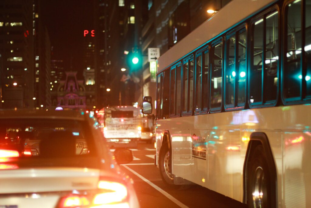東京　大阪　夜行バス　高速バス